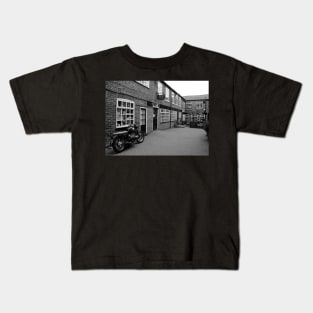 sheffield street photography steam yard Kids T-Shirt